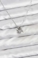 Pirinç Gümüş Renk Minimal Charmlı Kadın Kolye