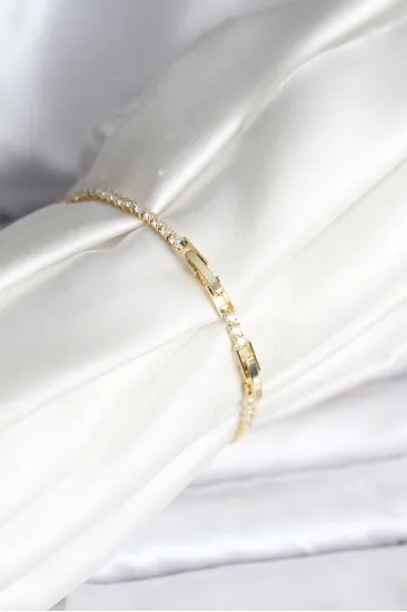 Yıldız Model Zirkon Taşlı Gold Renk Pirinç Su Yolu Kadın Bileklik Yıldız Model Zirkon Taşlı Gold Renk Pirinç Su Yolu Kadın Bileklik