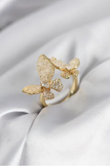 Gold Renk Beyaz Kelebek Model Zirkon Taşlı Kadın Yüzük Gold Renk Beyaz Kelebek Model Zirkon Taşlı Kadın Yüzük