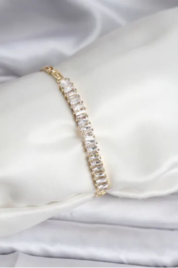 14K Gold Renk Kaplama Zirkon Taşlı Baget Model CM Kadın Bileklik 14K Gold Renk Kaplama Zirkon Taşlı Baget Model CM Kadın Bileklik