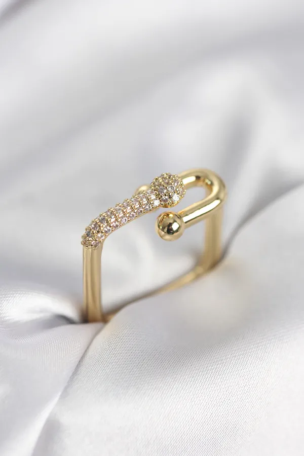 Gold Renk Zirkon Taşlı Tifani Model Kare Kadın Yüzük Gold Renk Zirkon Taşlı Tifani Model Kare Kadın Yüzük