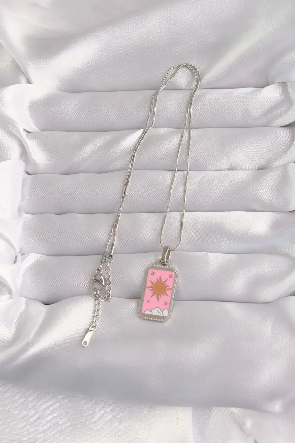 316L Çelik Gümüş Renk Pembe Mineli Güneş Model Tarot Kolye 316L Çelik Gümüş Renk Pembe Mineli Güneş Model Tarot Kolye