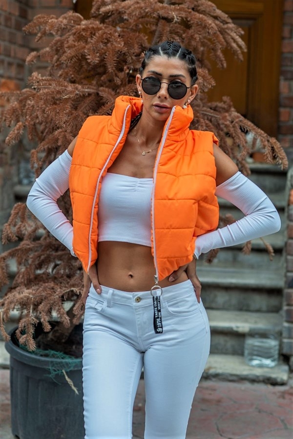 Kiremit Dik Yaka Beli Lastikli Cepli Kısa Şişme Yelek Kiremit Dik Yaka Beli Lastikli Cepli Kısa Şişme Yelek