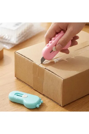 Dinozor Tasarımlı 2’li Mini Makas ve Falçata Seti – Pratik Kargo Paket Açıcı Aparat (5637) Dinozor Tasarımlı 2’li Mini Makas ve Falçata Seti – Pratik Kargo Paket Açıcı Aparat (5637)