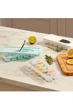 Plastik Buz Kalıbı - Küp Şekilli - Kapaklı Plastik Buz Kalıbı - Küp Şekilli - Kapaklı