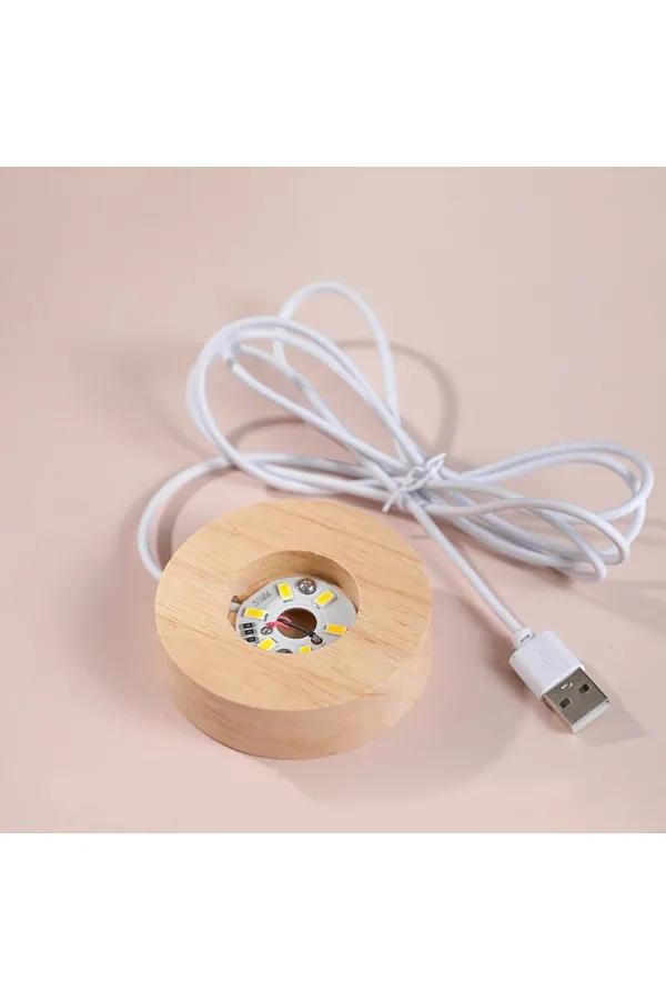 Yonca Tasarımlı Işıklı Kristal Cam Küre - Ahşap Altlıklı - USB Gece Lambası Yonca Tasarımlı Işıklı Kristal Cam Küre - Ahşap Altlıklı - USB Gece Lambası