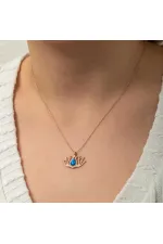 Gümüş Opal Taşlı Rose Lotus Çiçeği Kolye Gümüş Opal Taşlı Rose Lotus Çiçeği Kolye