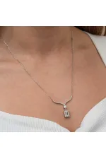 Gümüş Baget Taşlı Gerdanlık Model Kadın Kolye Gümüş Baget Taşlı Gerdanlık Model Kadın Kolye