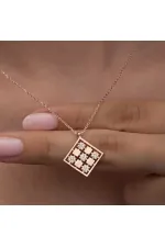 Gümüş Rose Dörtgen Zirkon Taşlı Kadın Kolye Gümüş Rose Dörtgen Zirkon Taşlı Kadın Kolye