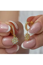 Gümüş Gold Sallantılı Güneş Kadın Küpe Gümüş Gold Sallantılı Güneş Kadın Küpe