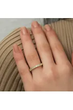 Gümüş Gold Sıralı Baget Taşlı Bayan Yüzük Gümüş Gold Sıralı Baget Taşlı Bayan Yüzük