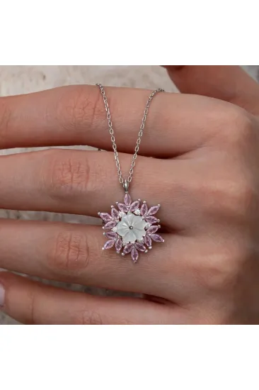 Gümüş Pembe Lotus Desenli Çiçek Kadın Kolye Gümüş Pembe Lotus Desenli Çiçek Kadın Kolye
