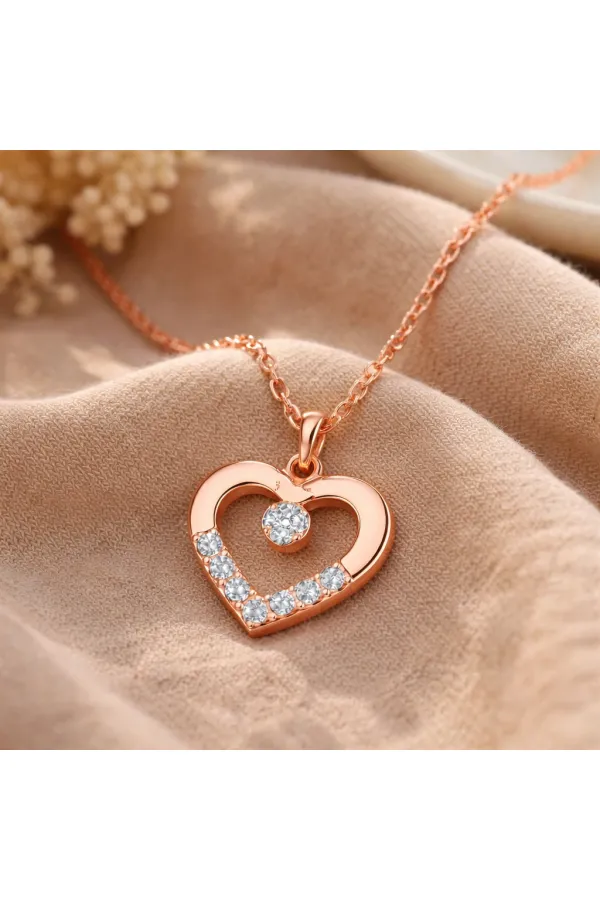 Gümüş Rose Minik Kalpli Tektaş Kadın Kolye Gümüş Rose Minik Kalpli Tektaş Kadın Kolye