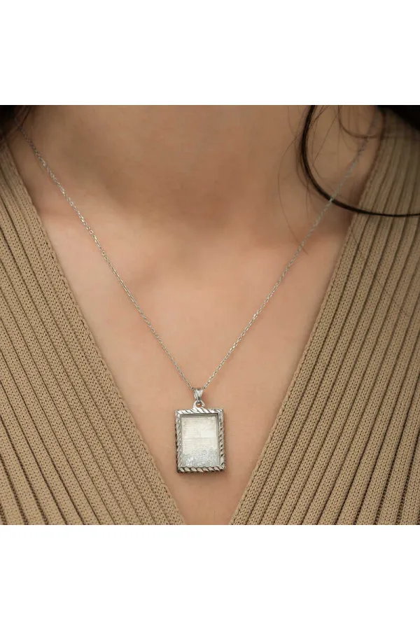 Gümüş Fatiha Ve Esma'ül Hüsna Yazılı Kolye Gümüş Fatiha Ve Esma'ül Hüsna Yazılı Kolye