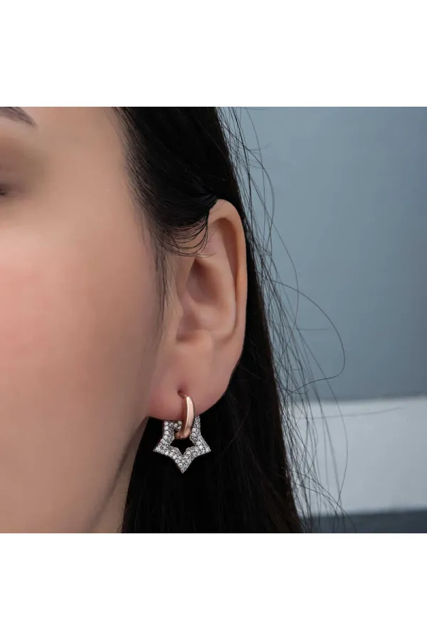 Gümüş Rose Sallantılı Yıldız Kadın Küpe Gümüş Rose Sallantılı Yıldız Kadın Küpe
