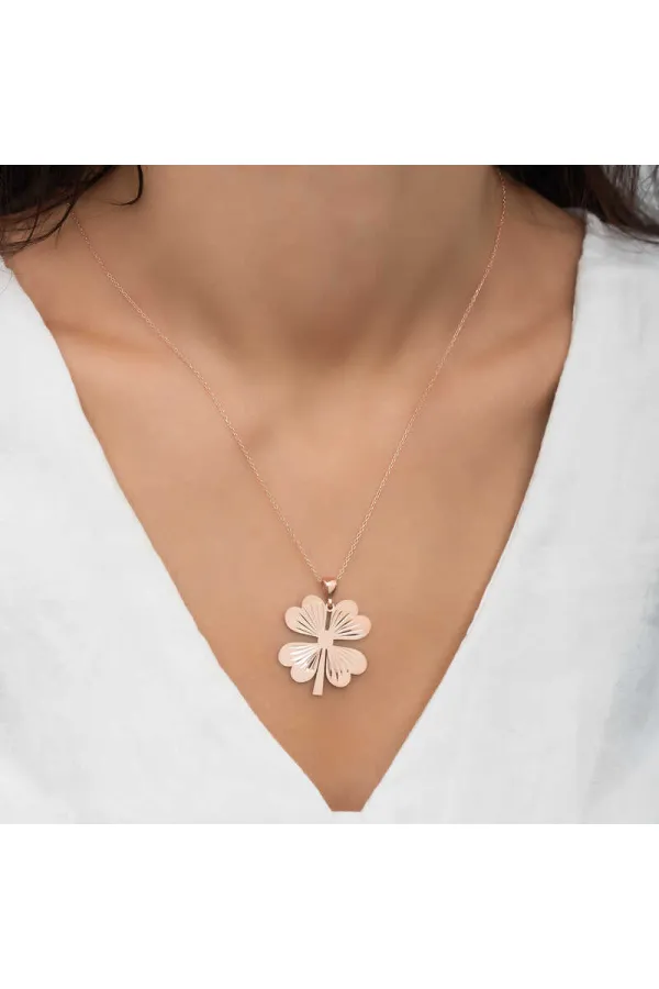 Gümüş Rose Dört Yaprak Rose Yonca Bayan Kolye Gümüş Rose Dört Yaprak Rose Yonca Bayan Kolye