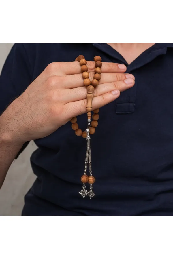 Metal Püsküllü Zeytin Ağacı Tesbih Metal Püsküllü Zeytin Ağacı Tesbih