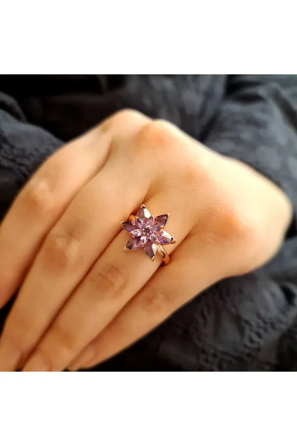 Gümüş Rose Mor Lotus Çiçeği Yüzük Gümüş Rose Mor Lotus Çiçeği Yüzük