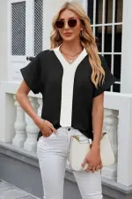 Kadın Kısa Kollu V Yakalı önden şerit Detaylı Sandy Bluz Kadın Kısa Kollu V Yakalı önden şerit Detaylı Sandy Bluz
