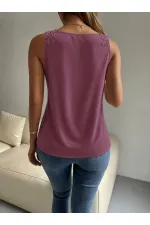 Kadın Askılı V Yakalı çiçek Dantel Detaylı Sandy Bluz Kadın Askılı V Yakalı çiçek Dantel Detaylı Sandy Bluz