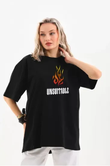 Unisex Bisiklet Yaka Baskılı Oversize T-Shirt - Siyah Unisex Bisiklet Yaka Baskılı Oversize T-Shirt - Siyah