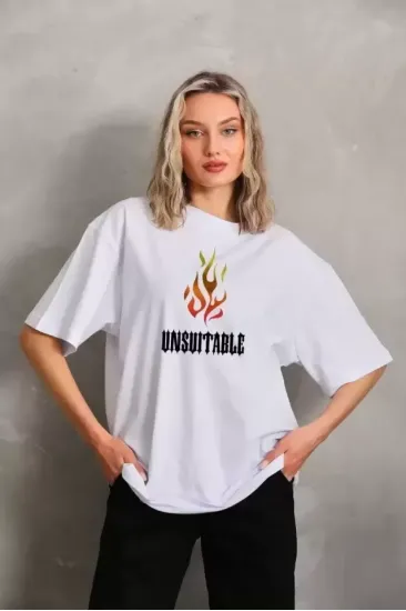 Unisex Bisiklet Yaka Baskılı Oversize T-Shirt - Beyaz Unisex Bisiklet Yaka Baskılı Oversize T-Shirt - Beyaz