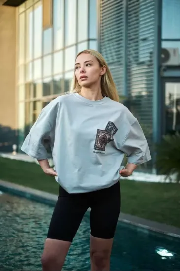 Unisex Bisiklet Yaka Baskılı Oversize T-Shirt - Boyalı Gri Unisex Bisiklet Yaka Baskılı Oversize T-Shirt - Boyalı Gri