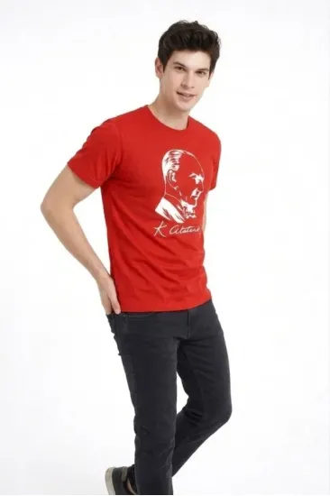 Erkek Atatürk Baskılı Tişört Kısa Kollu Bisiklet Yaka T-Shirt - Kırmızı Erkek Atatürk Baskılı Tişört Kısa Kollu Bisiklet Yaka T-Shirt - Kırmızı