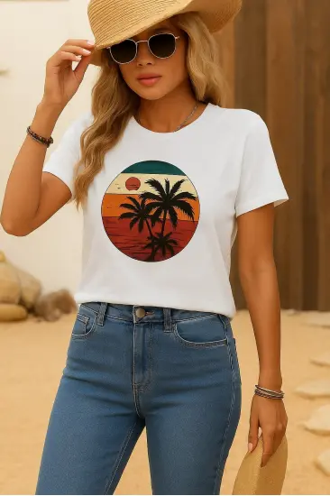 Kadın Kısa Kollu Palmiye Baskılı Viskon T-shirt Kadın Kısa Kollu Palmiye Baskılı Viskon T-shirt