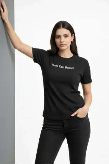 Wafıl Kumaş Tişört Regular Kalıp Bisiklet Yaka Baskılı Günlük Basic T-Shirt - Siyah Wafıl Kumaş Tişört Regular Kalıp Bisiklet Yaka Baskılı Günlük Basic T-Shirt - Siyah