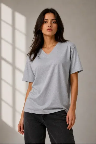 V Yaka Basic Tişört Kısa Kol Yazlık Regular Fit T-Shirt - Gri V Yaka Basic Tişört Kısa Kol Yazlık Regular Fit T-Shirt - Gri