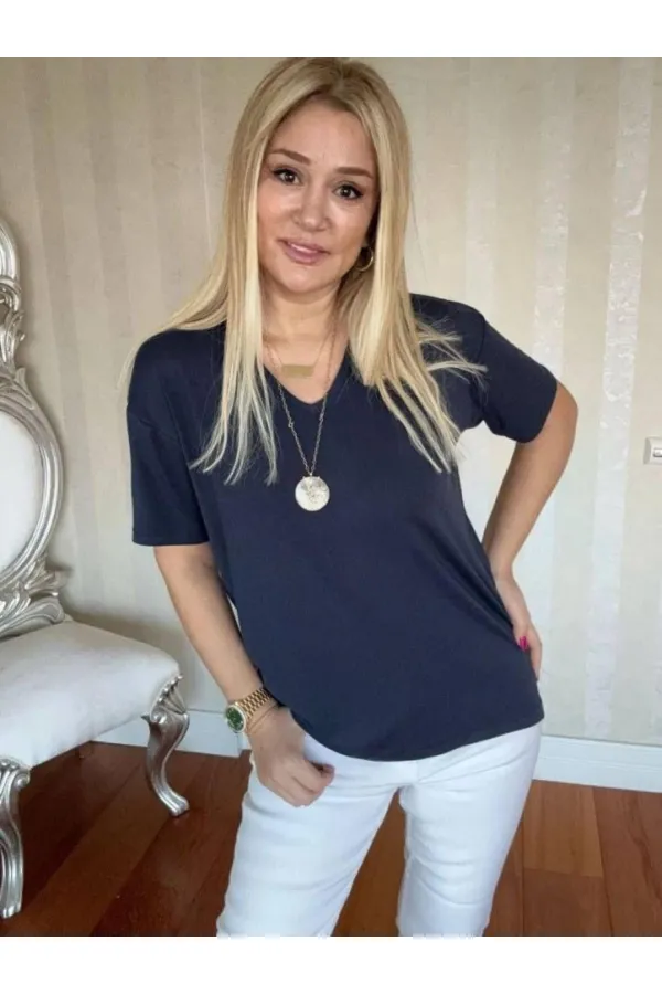 Kadın Kısa Kollu V Yaka Bluz Kadın Kısa Kollu V Yaka Bluz