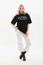 Kadın Baskılı Tişört Kısa Kol Bisiklet Yaka Oversize T-Shirt - Siyah Kadın Baskılı Tişört Kısa Kol Bisiklet Yaka Oversize T-Shirt - Siyah