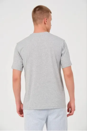 Erkek Düz Penye Tişört Bisiklet Yaka Kısa Kol Regular Fit T-Shirt - Gri Erkek Düz Penye Tişört Bisiklet Yaka Kısa Kol Regular Fit T-Shirt - Gri