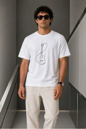 Erkek Minimal Gitar Baskılı Tişört T-Shirt Yazlık Kısa Kol Bisiklet Yaka T-Shirt - Beyaz Erkek Minimal Gitar Baskılı Tişört T-Shirt Yazlık Kısa Kol Bisiklet Yaka T-Shirt - Beyaz