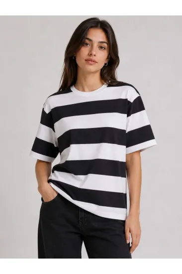 Kadın Çizgili Oversize Tişört Bisiklet Yaka Kısa Kol Yazlık T-Shirt - Siyah
