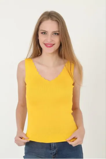 Kadın V Yaka Fırfır Detay Crop - Sarı Kadın V Yaka Fırfır Detay Crop - Sarı