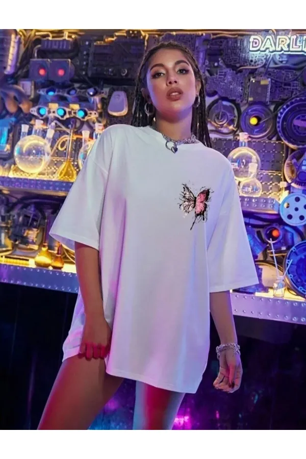 Kadın Tişört Kelebek Baskılı Oversize Kısa Kol T-Shirt - Beyaz Kadın Tişört Kelebek Baskılı Oversize Kısa Kol T-Shirt - Beyaz