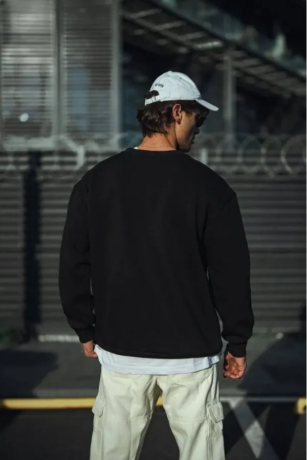 Erkek pamuklu Bisiklet Yaka 3 İplik Basic SweatShirt - Siyah Erkek pamuklu Bisiklet Yaka 3 İplik Basic SweatShirt - Siyah