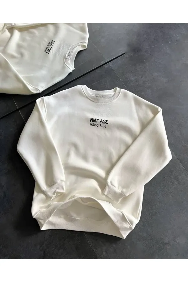 Kadın Bisiklet Yaka 3 İplik Baskılı Oversize SweatShirt - Beyaz Kadın Bisiklet Yaka 3 İplik Baskılı Oversize SweatShirt - Beyaz