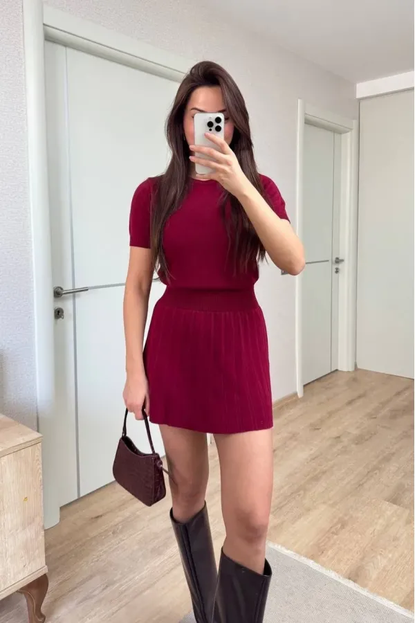 Kadın Kısa Kollu Bluz Mini Etekli ikili Takım Triko - Bordo Kadın Kısa Kollu Bluz Mini Etekli ikili Takım Triko - Bordo