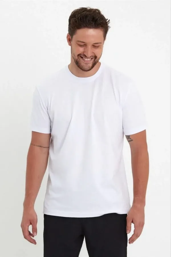 Erkek Düz Penye Tişört Bisiklet Yaka Kısa Kol Regular Fit T-Shirt - Beyaz Erkek Düz Penye Tişört Bisiklet Yaka Kısa Kol Regular Fit T-Shirt - Beyaz