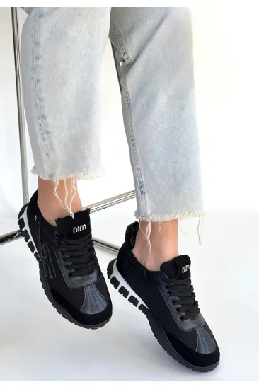 Huer Siyah Nubuk Bağcıklı Spor Ayakkabı Huer Siyah Nubuk Bağcıklı Spor Ayakkabı