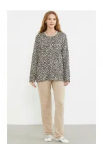 Sementa 76413 Rahat Kalıp Leopar Kombinli Pijama Takım Sementa 76413 Rahat Kalıp Leopar Kombinli Pijama Takım