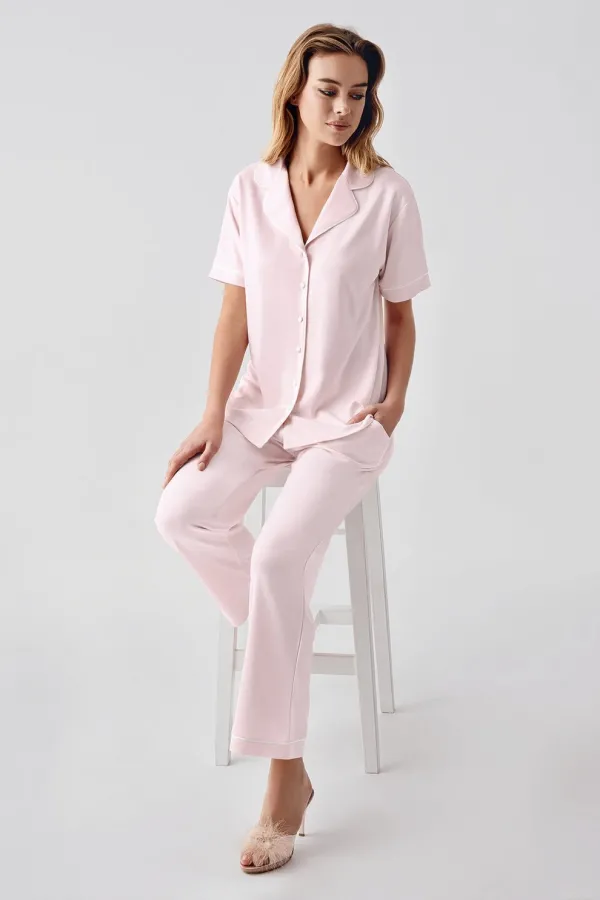 Freshness 324 Kadın 4Lü Sabahlıklı Şorlu Pijama Takımı Freshness 324 Kadın 4Lü Sabahlıklı Şorlu Pijama Takımı