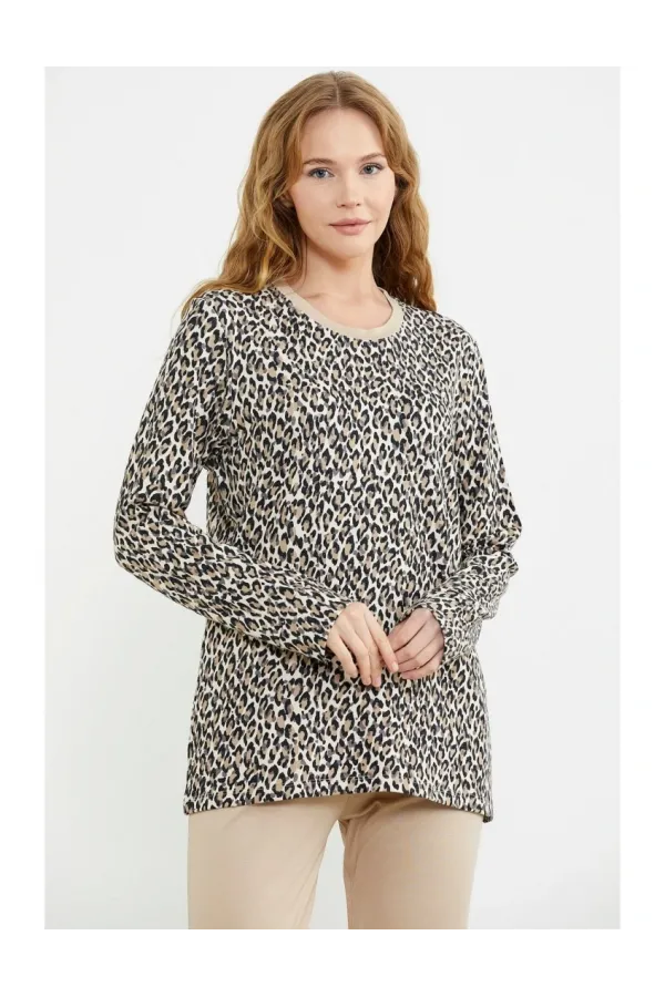 Sementa 76413 Rahat Kalıp Leopar Kombinli Pijama Takım Sementa 76413 Rahat Kalıp Leopar Kombinli Pijama Takım