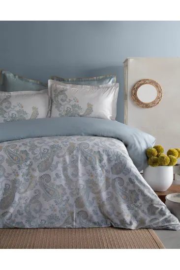 King Size Berta İndigo Elegance Saten Nevresim Takımı King Size Berta İndigo Elegance Saten Nevresim Takımı
