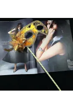 Lüks Taşlı Saplı Maskeli Balo Maskesi Altın Renk 35 Cm Lüks Taşlı Saplı Maskeli Balo Maskesi Altın Renk 35 Cm