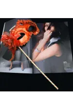 Kırmızı Işıltılı Tutmalı Fotoğraf Çekimi Maskesi 18x29 Cm Kırmızı Işıltılı Tutmalı Fotoğraf Çekimi Maskesi 18x29 Cm