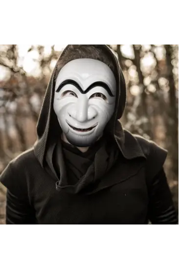 Koreli Hırsız Teatral Hahoe Maskesi - Para Heist Maskesi - Dali Maskesi Koreli Hırsız Teatral Hahoe Maskesi - Para Heist Maskesi - Dali Maskesi